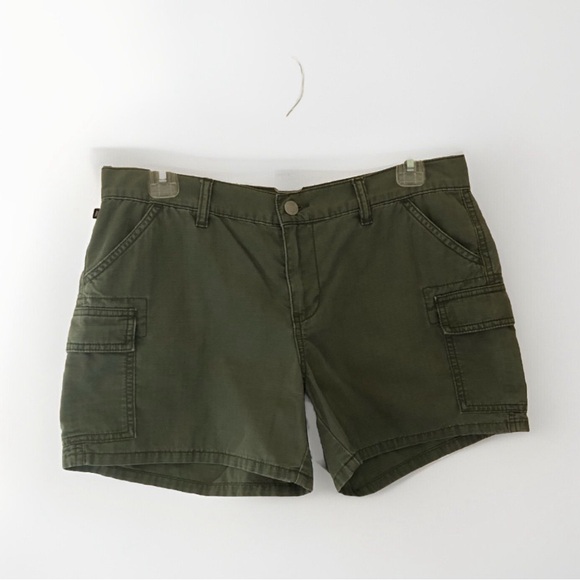 Womens Ralph Lauren Polo Jeans Company green shorts size 6 - Picture 1 of 3